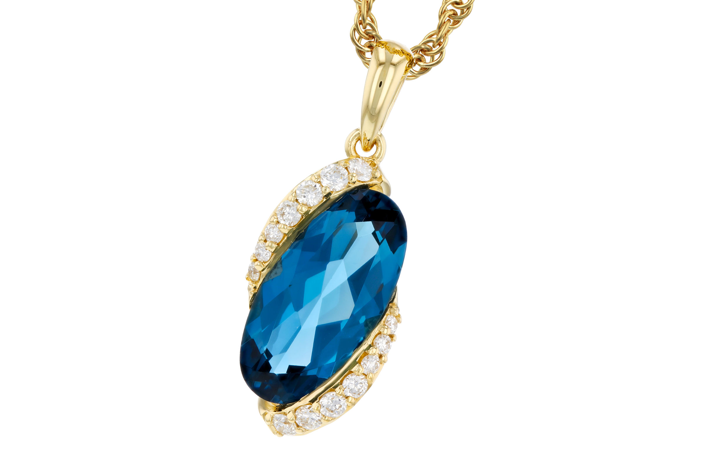 C312-21672: NECK 2.25 LONDON BLUE TOPAZ 2.37 TGW (12x6MM LBT)