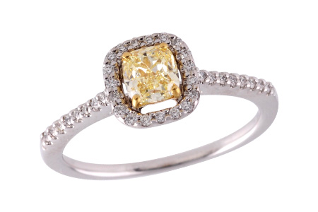 D224-04417: LDR .52 LGT FANCY YELL DIA .66 TW (EGL D14022404)