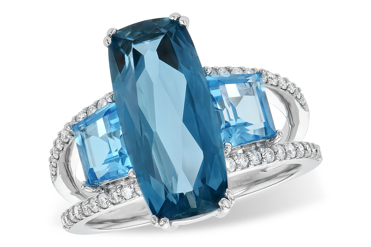 E226-78954: LDS RG 6.40 TW BLUE TOPAZ 6.67 TGW
