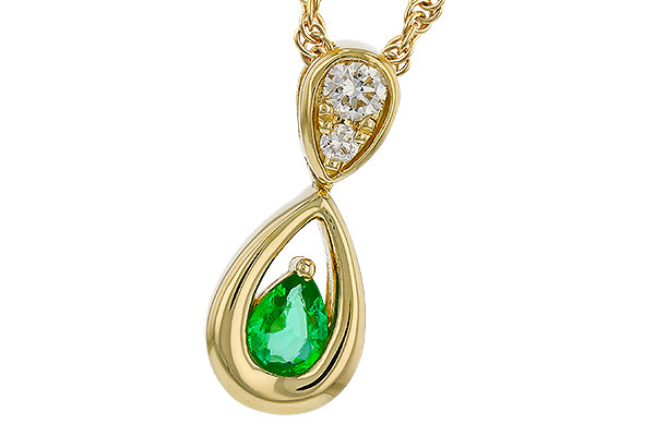 L311-31690: NECKLACE .10 EMERALD .16 TGW (4x3 EMER)
